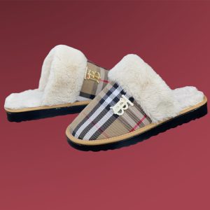 Χειμερινά Burberry Slippers